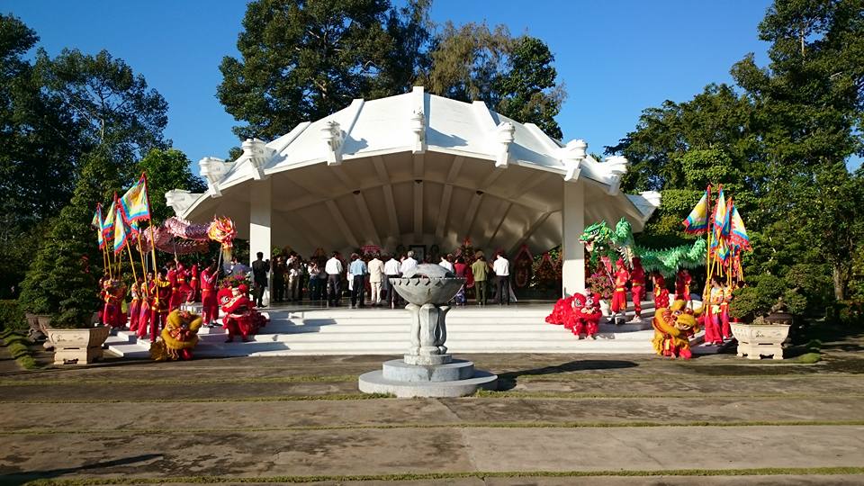 Mộ cụ Phó bảng Nguyễn Sinh Sắc